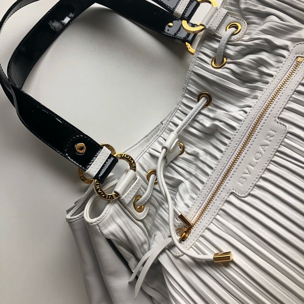 BVLGARI white leather bag/ black patent detail